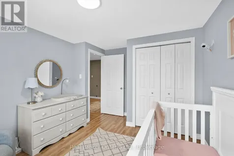 4 Beardmore Crescent Halton Hills (ac Acton) ON L7J 2Y9