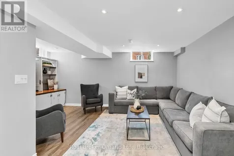 4 Beardmore Crescent Halton Hills (ac Acton) ON L7J 2Y9