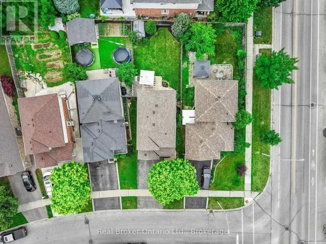 4 Beardmore Crescent Halton Hills (ac Acton) ON L7J 2Y9