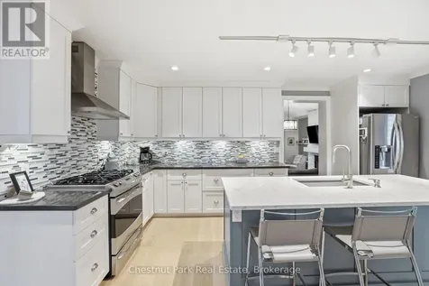 331 Oak Street Collingwood ON L9Y 2Y4