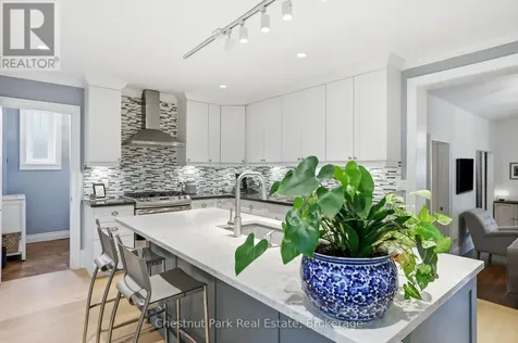 331 Oak Street Collingwood ON L9Y 2Y4