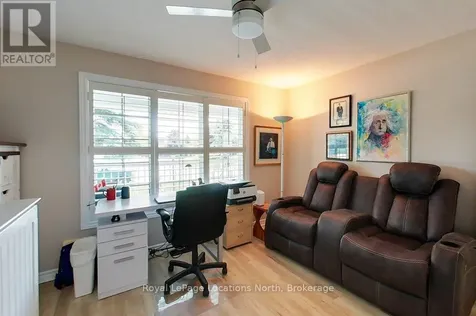 13 Pennsylvania Avenue Wasaga Beach ON L9Z 3A8