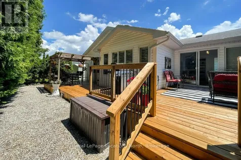 13 Pennsylvania Avenue Wasaga Beach ON L9Z 3A8