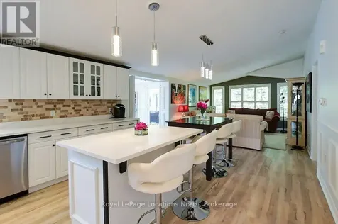 13 Pennsylvania Avenue Wasaga Beach ON L9Z 3A8