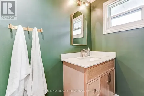 19505 Bathurst Street East Gwillimbury ON L3Y 4V9