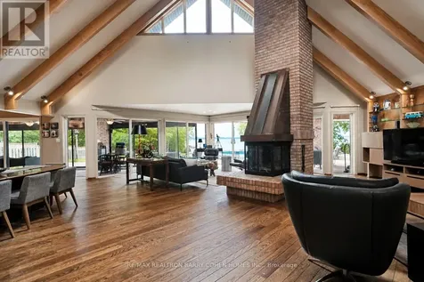 700 Lake Drive North Georgina (historic Lakeshore Communities) ON L4P 3C8
