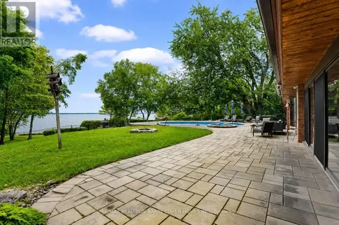700 Lake Drive North Georgina (historic Lakeshore Communities) ON L4P 3C8