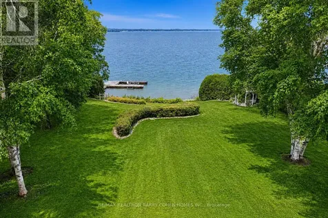 700 Lake Drive North Georgina (historic Lakeshore Communities) ON L4P 3C8