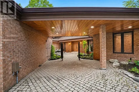 700 Lake Drive North Georgina (historic Lakeshore Communities) ON L4P 3C8