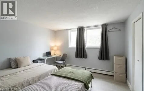 318 Erb Street Waterloo ON N2L 1W3