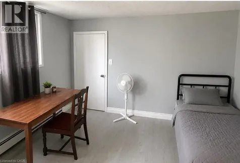 318 Erb Street Waterloo ON N2L 1W3