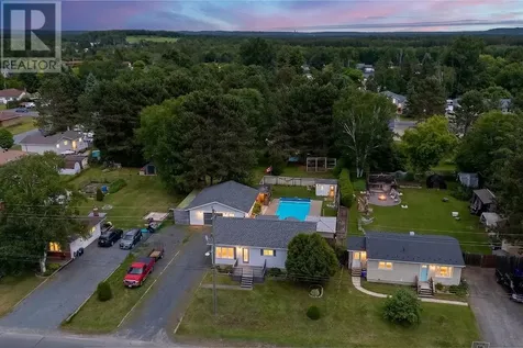 4340 Theresa Avenue Hanmer ON P3P 1M4