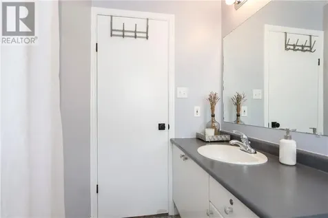 196 Benita Boulevard Sudbury ON P3A 5Z5