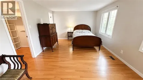 240 Stoke Drive Kitchener ON N2N 2C1