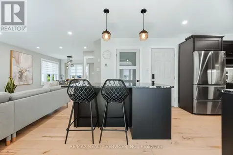 25 Gaydon Way Brantford ON N3T 6P8