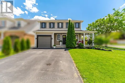 25 Gaydon Way Brantford ON N3T 6P8