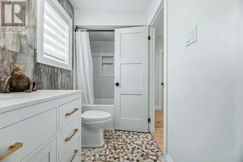 25 Gaydon Way Brantford ON N3T 6P8