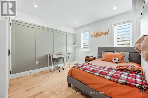 25 Gaydon Way Brantford ON N3T 6P8