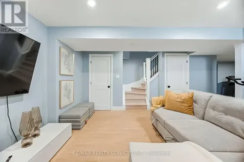 25 Gaydon Way Brantford ON N3T 6P8