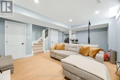 25 Gaydon Way Brantford ON N3T 6P8