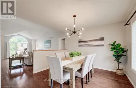 27 Chandos Drive Kitchener ON N2A 3C2