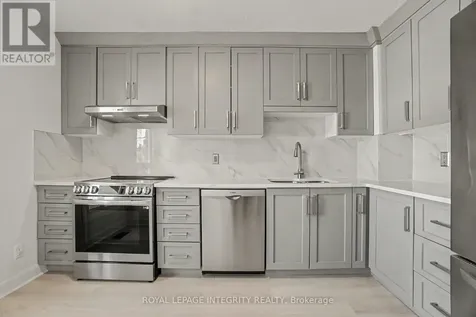 1507 Ballard Court Ottawa ON K1B 4Z1