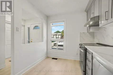 1507 Ballard Court Ottawa ON K1B 4Z1