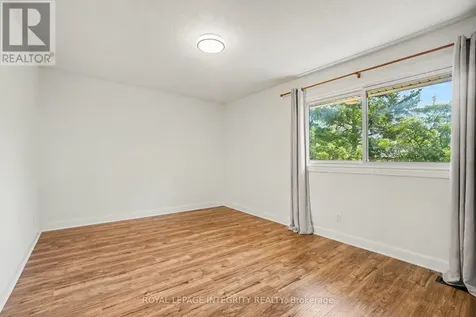 1507 Ballard Court Ottawa ON K1B 4Z1