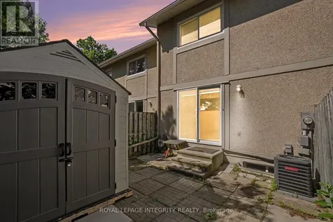 1507 Ballard Court Ottawa ON K1B 4Z1