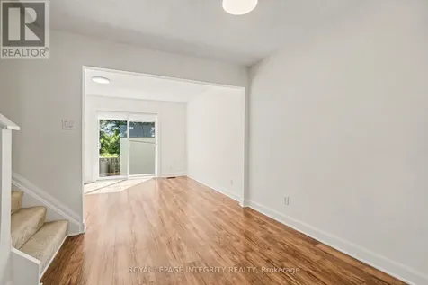 1507 Ballard Court Ottawa ON K1B 4Z1