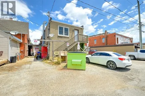 14 Talbot Street North Essex ON N8M 1A3