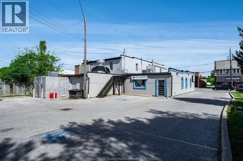 12213 Tecumseh Road East Tecumseh ON N8N 1M3