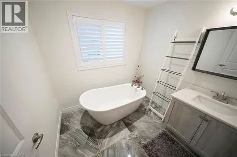 73 Eleanor Avenue Hamilton ON L8W 1C8