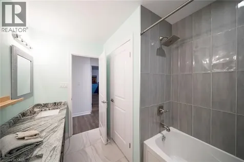 73 Eleanor Avenue Hamilton ON L8W 1C8
