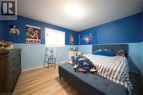 73 Eleanor Avenue Hamilton ON L8W 1C8