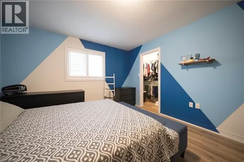 73 Eleanor Avenue Hamilton ON L8W 1C8