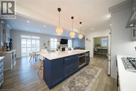 73 Eleanor Avenue Hamilton ON L8W 1C8
