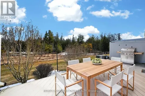 19 Greenway Drive Wasaga Beach ON L9Z 0E6