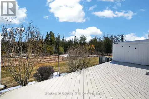19 Greenway Drive Wasaga Beach ON L9Z 0E6