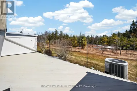 19 Greenway Drive Wasaga Beach ON L9Z 0E6