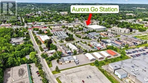 70 Mary Street Aurora (aurora Grove) ON L4G 6C8