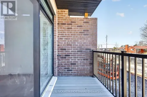 122 Stardust Private Ottawa ON K1T 3W6