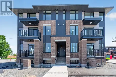 122 Stardust Private Ottawa ON K1T 3W6