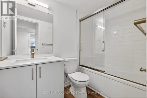 122 Stardust Private Ottawa ON K1T 3W6