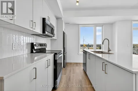 120 Stardust Private Ottawa ON K1T 3W6