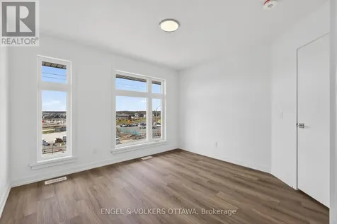120 Stardust Private Ottawa ON K1T 3W6