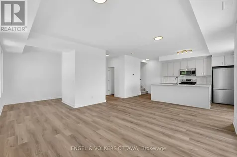 120 Stardust Private Ottawa ON K1T 3W6