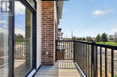 120 Stardust Private Ottawa ON K1T 3W6