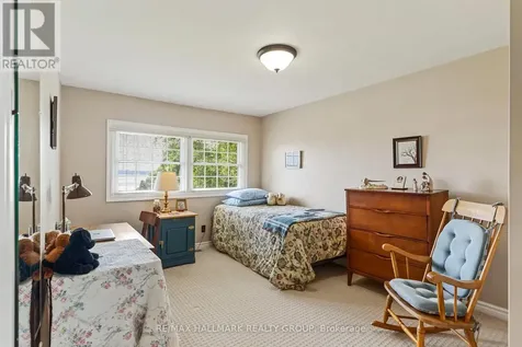 22 St Lawrence Court Augusta ON K0E 1T0