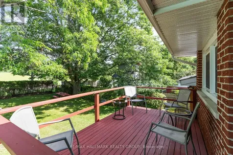 22 St Lawrence Court Augusta ON K0E 1T0